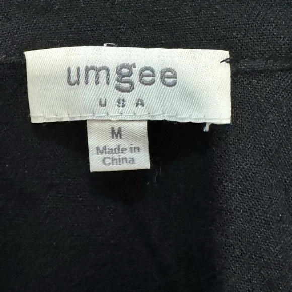 EUC Umgee Tiered Black Mini Dress with Textured Sleeves Size Medium - Picture 6 of 6